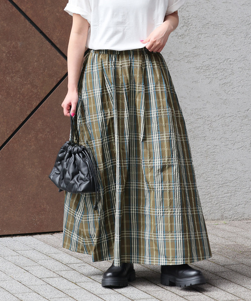 JOURNAL STANDARD relume（ジャーナルスタンダード　レリューム）の「ウォッシャブルチェックタフタイージースカート（スカート・レディース・ブラック/カーキ・FREE）」の15枚目の写真