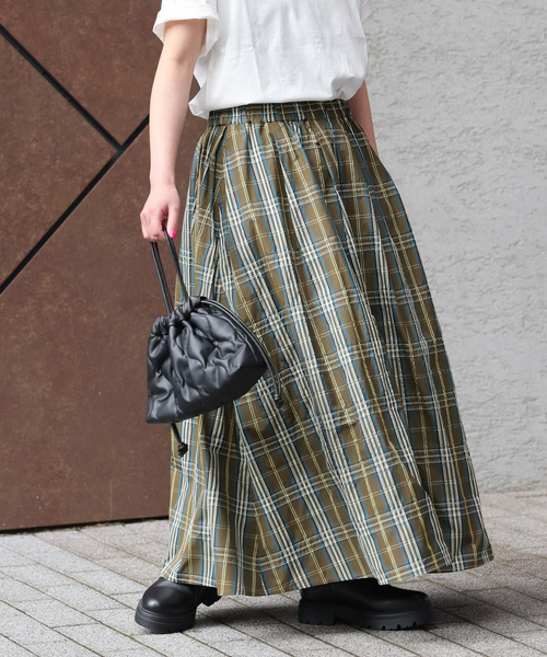 JOURNAL STANDARD relume（ジャーナルスタンダード　レリューム）の「ウォッシャブルチェックタフタイージースカート（スカート・レディース・ブラック/カーキ・FREE）」の16枚目の写真