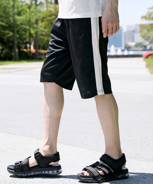 TopIsm(トップイズム)の「【2024】速乾ドライメッシュ加工 アメカジプリントショーツ(その他パンツ・メンズ・グレー系その他/ブラック×ホワイト/ブラック/ブラック系その他3/グレー/ブラック系その他7/ブルー系その他/ネイビー/ブラック系その他2/ワイン・M/LL/L)」の3枚目の写真