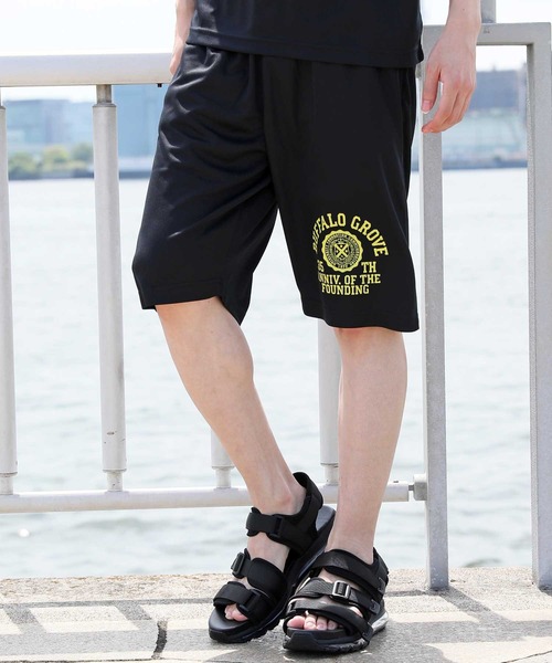 TopIsm(トップイズム)の「【2024】速乾ドライメッシュ加工 アメカジプリントショーツ(その他パンツ・メンズ・グレー系その他/ブラック×ホワイト/ブラック/ブラック系その他3/グレー/ブラック系その他7/ブルー系その他/ネイビー/ブラック系その他2/ワイン・M/LL/L)」の4枚目の写真