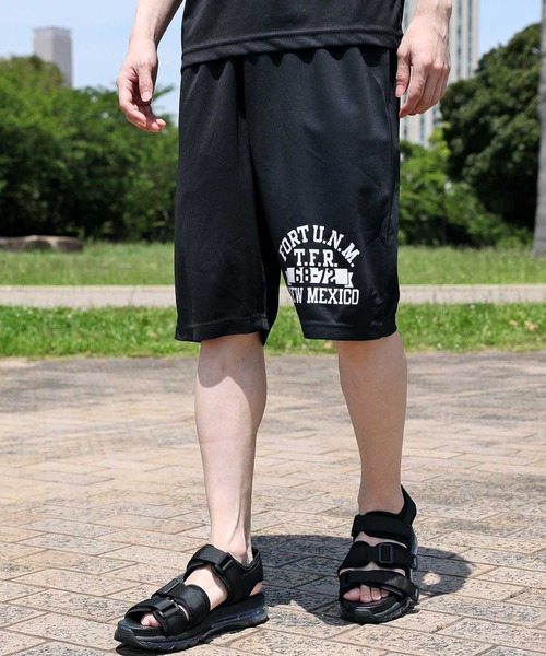 TopIsm(トップイズム)の「【2024】速乾ドライメッシュ加工 アメカジプリントショーツ(その他パンツ・メンズ・グレー系その他/ブラック×ホワイト/ブラック/ブラック系その他3/グレー/ブラック系その他7/ブルー系その他/ネイビー/ブラック系その他2/ワイン・M/LL/L)」の5枚目の写真