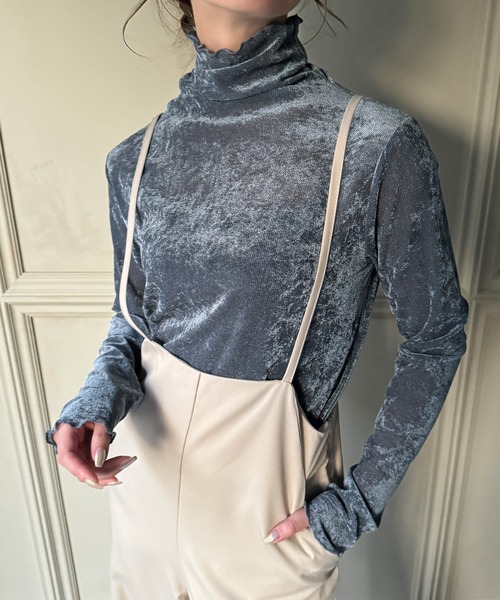 JUNOAH（ジュノア）の「ベロアシアータートルネックトップス（Tシャツ