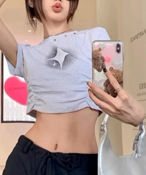 .KOM(ドットコム)の「A'GEM/9 × .kom 『.KOM/ドットケーオーエム』 ギャザークロップ半袖カットソー(Tシャツ/カットソー・レディース・ブラック/グレー・M)」の8枚目の写真