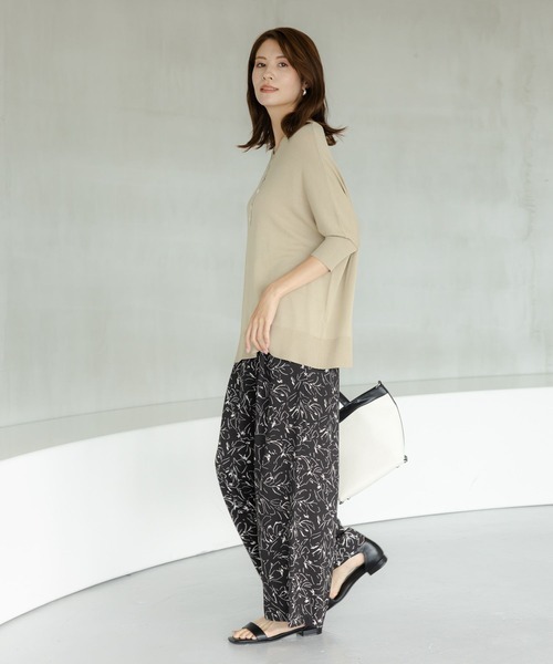 Elura（エルーラ）の「やっとタッチニットプルオーバー/133603（ニット/セーター・レディース・ブルー/ブラック/ライトベージュ・FREE）」の4枚目の写真