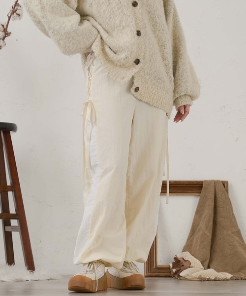 Ambre Neige（アンブルネージュ）の「ribbon side line pants / リボンサイドラインパンツ（その他パンツ・レディース・ブラック/アイボリー/ベビーピンク・FREE）」の8枚目の写真