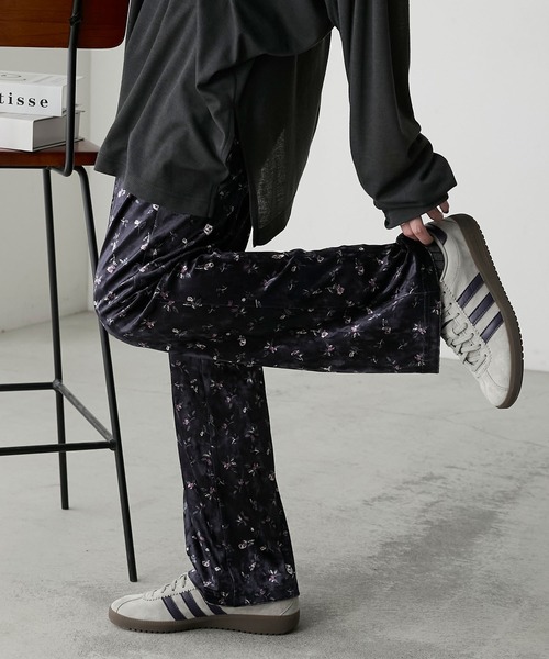 セール】【forksy.】ベロアイージーセミフレアパンツ/花柄・無地  