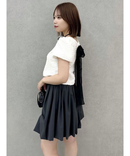 dazzlin(ダズリン)の「バックリボンシャーリングカットプルオーバー(Tシャツ/カットソー・レディース・パープル/オフホワイト/ブラック・FREE)」の17枚目の写真