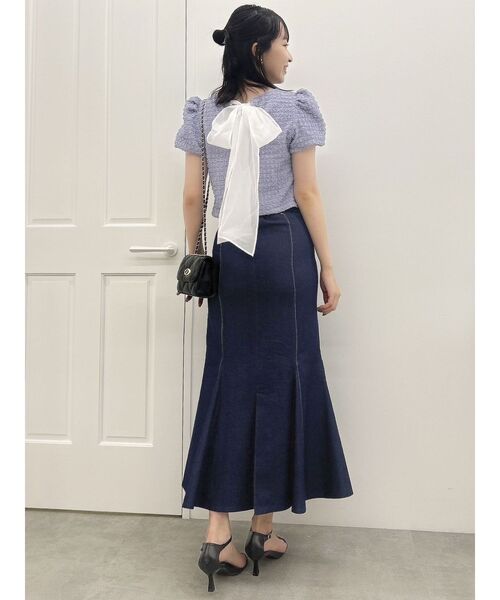 dazzlin(ダズリン)の「バックリボンシャーリングカットプルオーバー(Tシャツ/カットソー・レディース・パープル/オフホワイト/ブラック・FREE)」の14枚目の写真