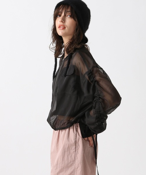 FOREVER 21(フォーエバー トゥエンティーワン)の「【2024FW】シアーシャーリングブルゾン(ブルゾン・レディース・ブラック/オフホワイト・FREE)」の2枚目の写真