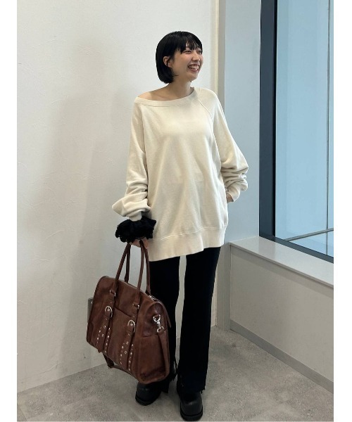 JEANASIS(ジーナシス)の「【WEB限定】ヴィンテージウラケBIGプルオーバー/150264(スウェット・レディース・ブラック系その他/ホワイト/ボルドー/ブラック/グレー系その他/ネイビー/ライトイエロー/アッシュグレー/ネイビー系/ブラウン系その他/グレイッシュベージュ/パープル/グリーン/オフホワイト/杢グレー/ライム/レッド・MEDIUM/LARGE/SMALL)」の19枚目の写真