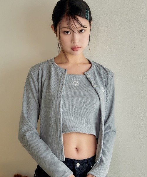 A'GEM/9 × .kom『muah muah/ムーアムーア』 LOGO SLIM FIT KNIT