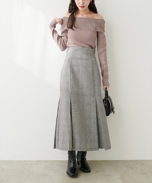 natural couture(ナチュラルクチュール)の「ピーチスエードマーメイドタックスカート(スカート・レディース・スミクロ/その他1/ピンク/ブラウン/ライトベージュ・MEDIUM/LARGE)」の9枚目の写真