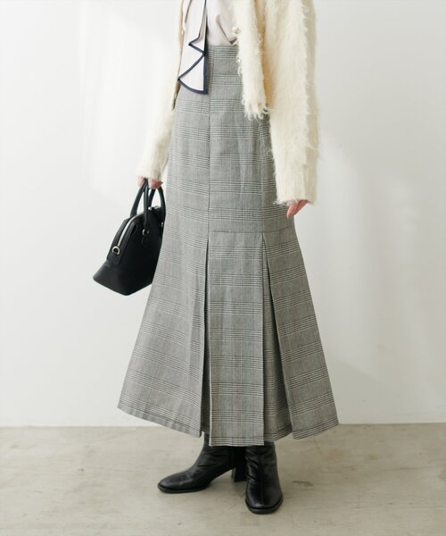 natural couture(ナチュラルクチュール)の「ピーチスエードマーメイドタックスカート(スカート・レディース・スミクロ/その他1/ピンク/ブラウン/ライトベージュ・MEDIUM/LARGE)」の12枚目の写真