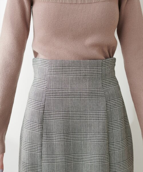 natural couture(ナチュラルクチュール)の「ピーチスエードマーメイドタックスカート(スカート・レディース・スミクロ/その他1/ピンク/ブラウン/ライトベージュ・MEDIUM/LARGE)」の19枚目の写真