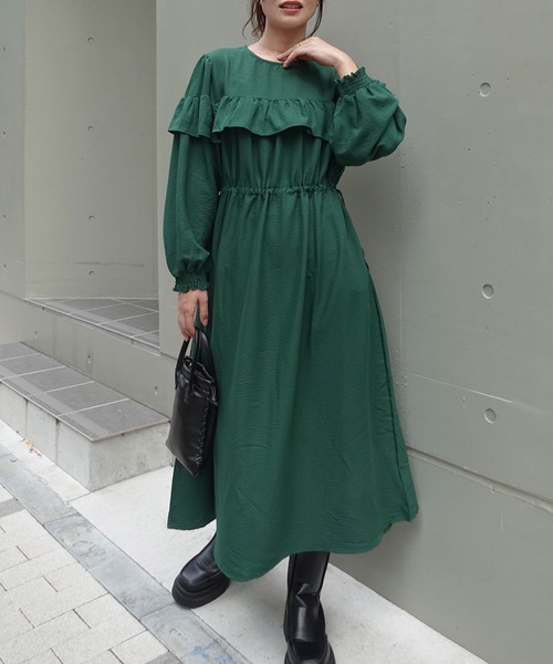 CORNERS(コーナーズ)の「ウエストドロストフリルワンピース(ワンピース・レディース・グリーン/カーキ/ブラック/ベージュ・M)」の4枚目の写真