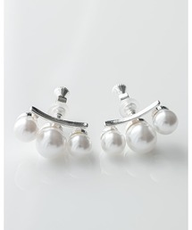 KOBE LETTUCE（コウベレタス）の「3連パールイヤリング（イヤリング）」