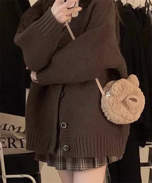 FREE STYLISTS(フリー スタイリスト)の「長袖Vネックニットカーディガン(カーディガン/ボレロ・レディース・グレー/カーキ/ブラウン・FREE)」の3枚目の写真