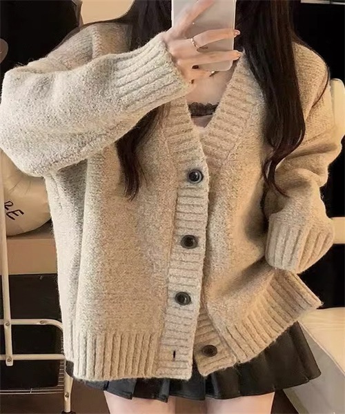 FREE STYLISTS(フリー スタイリスト)の「長袖Vネックニットカーディガン(カーディガン/ボレロ・レディース・グレー/カーキ/ブラウン・FREE)」の17枚目の写真