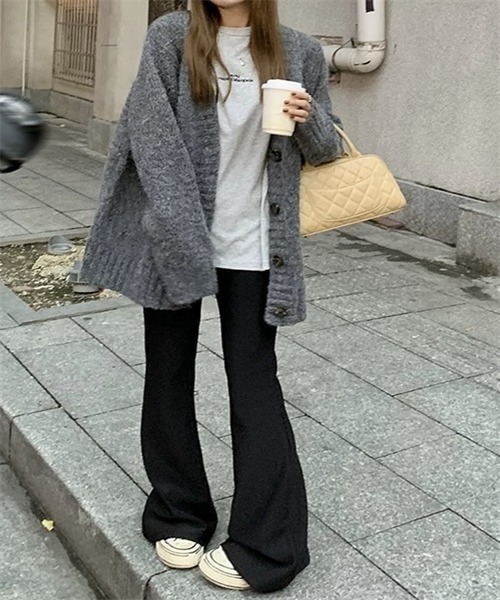 FREE STYLISTS(フリー スタイリスト)の「長袖Vネックニットカーディガン(カーディガン/ボレロ・レディース・グレー/カーキ/ブラウン・FREE)」の12枚目の写真