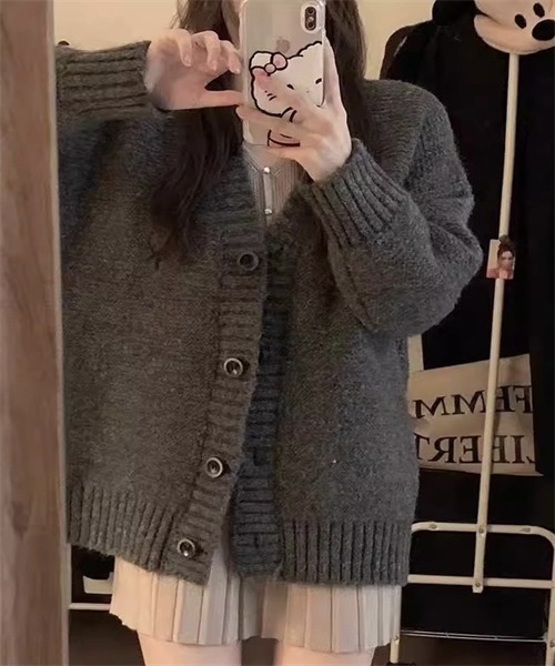 FREE STYLISTS(フリー スタイリスト)の「長袖Vネックニットカーディガン(カーディガン/ボレロ・レディース・グレー/カーキ/ブラウン・FREE)」の5枚目の写真