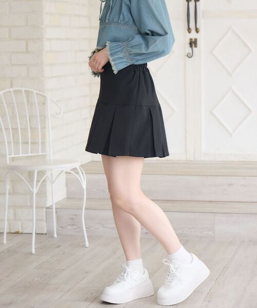 ems excite（エムズエキサイト）の「切替ボックスプリーツミニSK（スカート・レディース・ブラウン系その他2/ブラック/ライトグレー・FREE）」の16枚目の写真