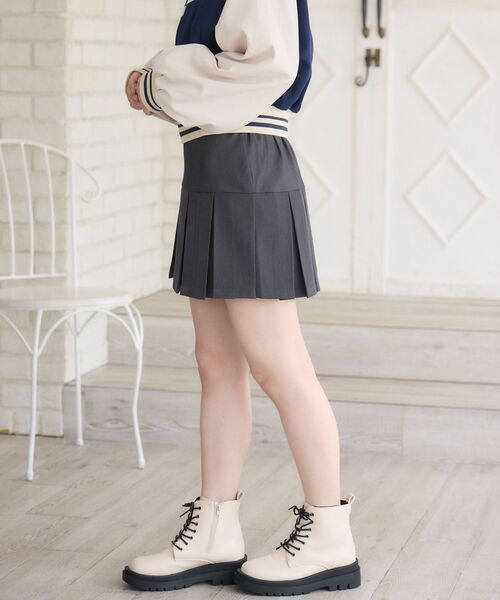 ems excite（エムズエキサイト）の「切替ボックスプリーツミニSK（スカート・レディース・ブラウン系その他2/ブラック/ライトグレー・FREE）」の7枚目の写真