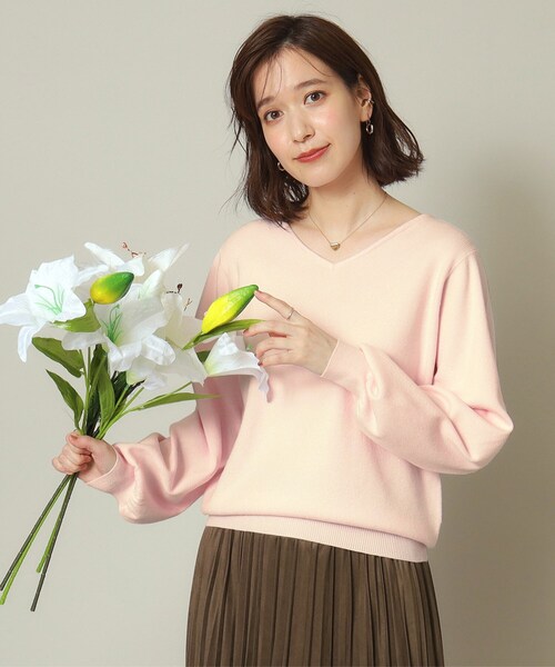 ITS'DEMO（イッツデモ）の「◆【通勤／手洗い可】Vネックラメニット（ニット/セーター・レディース・オフホワイト/ライトグレー/ピンク/パープル/ネイビー・00）」の17枚目の写真