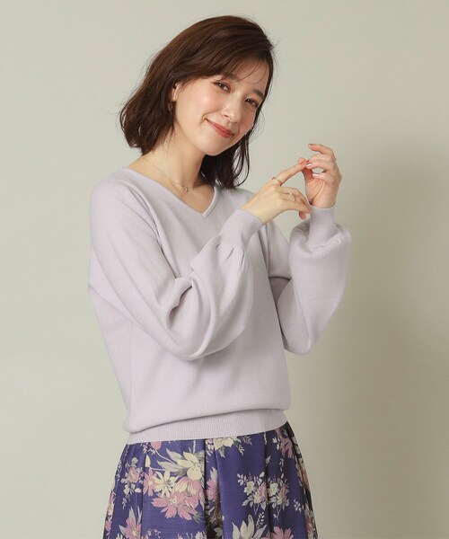 ITS'DEMO（イッツデモ）の「◆【通勤／手洗い可】Vネックラメニット（ニット/セーター・レディース・オフホワイト/ライトグレー/ピンク/パープル/ネイビー・00）」の21枚目の写真