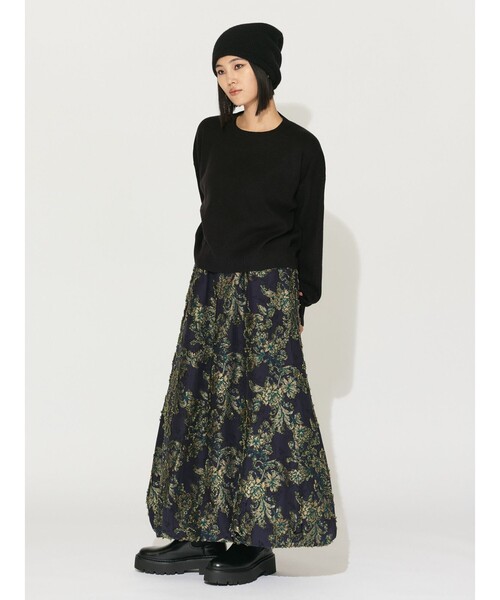 MIDIUMISOLID(ミディウミソリッド)の「MIDIUMISOLID for Ladies ロングバルーンスカート(フラワーカットジャガード)(スカート・レディース・ネイビー・FREE)」の4枚目の写真