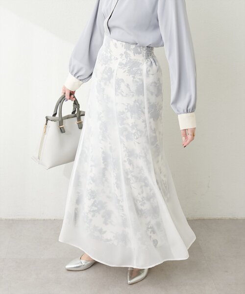 natural couture（ナチュラルクチュール）の「【WEB限定】osono長さ変えれるシアー重ねスカート（スカート・レディース・オフホワイト/ブルー/ブラック・FREE）」の9枚目の写真