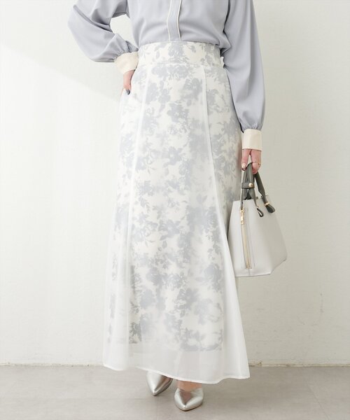 natural couture（ナチュラルクチュール）の「【WEB限定】osono長さ変えれるシアー重ねスカート（スカート・レディース・オフホワイト/ブルー/ブラック・FREE）」の12枚目の写真