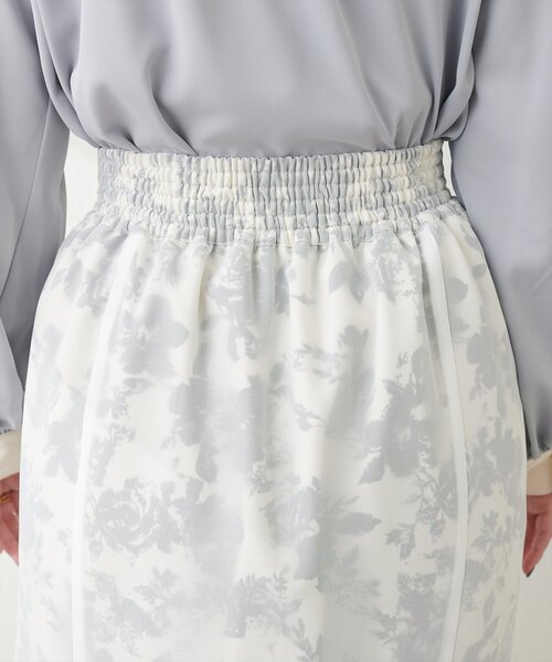 natural couture（ナチュラルクチュール）の「【WEB限定】osono長さ変えれるシアー重ねスカート（スカート・レディース・オフホワイト/ブルー/ブラック・FREE）」の4枚目の写真