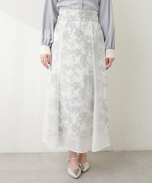 natural couture（ナチュラルクチュール）の「【WEB限定】osono長さ変えれるシアー重ねスカート（スカート・レディース・オフホワイト/ブルー/ブラック・FREE）」の8枚目の写真