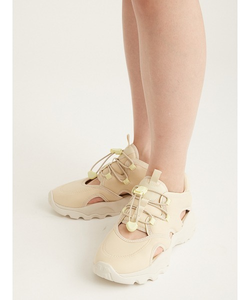 emmi（エミ）の「サンダルスニーカー（サンダル・レディース・ベージュ/ブラック/ホワイト・25cm/24.5cm/24cm/23cm/23.5cm）」の3枚目の写真