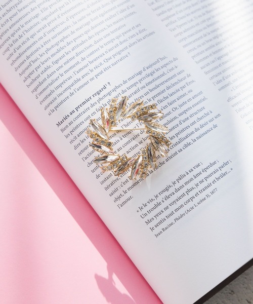 GLOBAL WORK(グローバルワーク)の「ストーンブローチ/250493(ブローチ/コサージュ・レディース・その他5/その他3/その他1/その他4/その他2・ONE SIZE)」の4枚目の写真