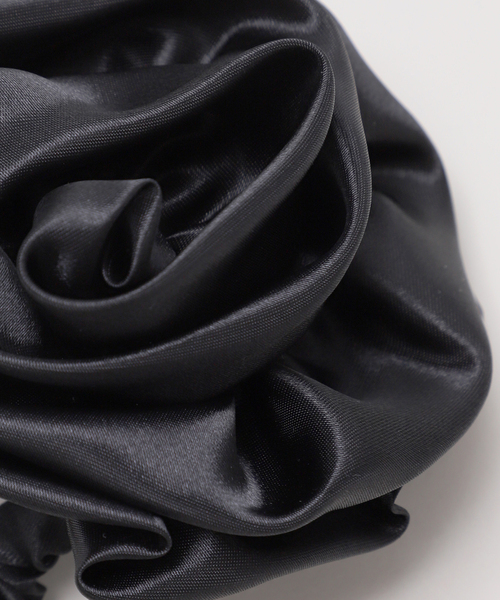 Spick & Span（スピックアンドスパン）の「Spick & Span ローズモチーフゴム（ヘアゴム・レディース・ブラック・FREE）」の6枚目の写真