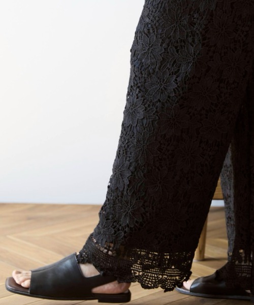 Libra Cue（リブラ キュー）の「フラワーレースストレートパンツ（その他パンツ・レディース・ホワイト/ブラック・FREE）」の21枚目の写真