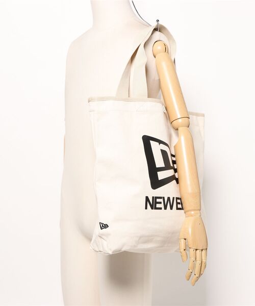 NEW ERA(ニューエラ)の「【NEW ERA/ニューエラ】CANVAS TOTE F AND W(トートバッグ・レディース・アイボリー/ブラック・FREE)」の6枚目の写真