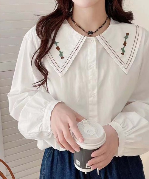 aimoha(アイモハ)の「刺繍入りビッグカラーシャツ(シャツ/ブラウス・レディース・ホワイト系その他2/ホワイト系その他3/ホワイト系その他/ホワイト・FREE)」の4枚目の写真