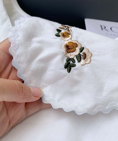 aimoha(アイモハ)の「刺繍入りビッグカラーシャツ(シャツ/ブラウス・レディース・ホワイト系その他2/ホワイト系その他3/ホワイト系その他/ホワイト・FREE)」の20枚目の写真