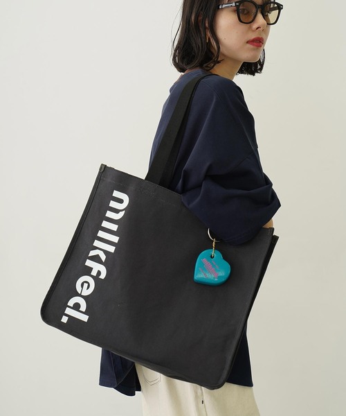 MILKFED.（ミルクフェド）の「CUT OUT LOGO PIPING TOTE（トートバッグ・レディース・ブラウン/ホワイト/チャコール/ブラック・ONE SIZE）」の12枚目の写真