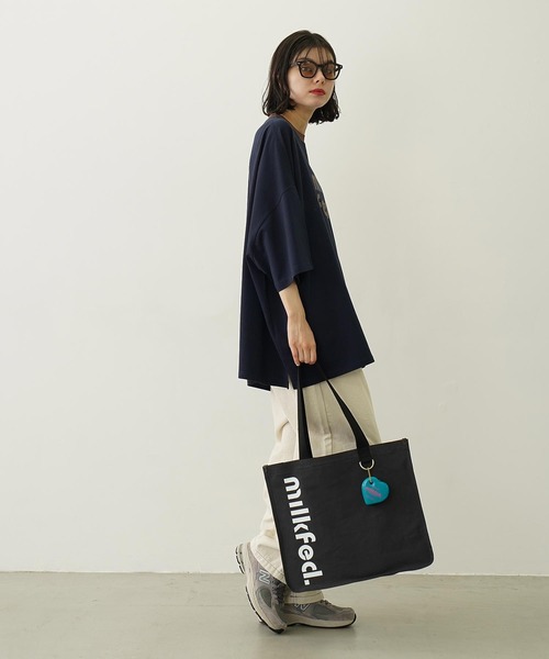 MILKFED.（ミルクフェド）の「CUT OUT LOGO PIPING TOTE（トートバッグ・レディース・ブラウン/ホワイト/チャコール/ブラック・ONE SIZE）」の15枚目の写真