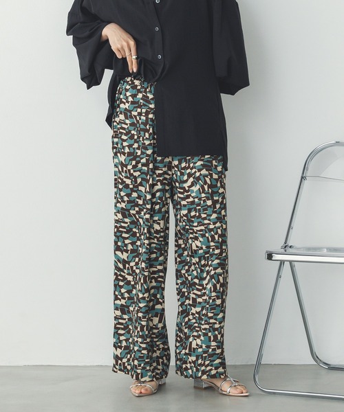 hunch（ハンチ）の「総柄プリント イージーストレートパンツ（その他パンツ・レディース・ブラウン系その他/ネイビー系/グリーン系その他・FREE）」の6枚目の写真