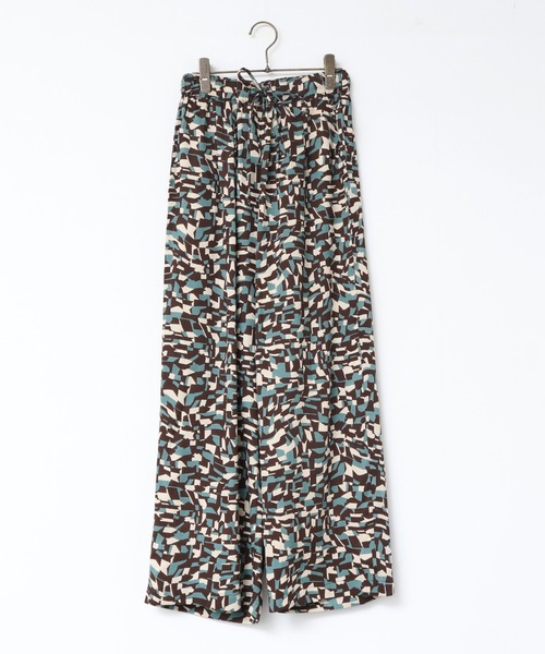 hunch（ハンチ）の「総柄プリント イージーストレートパンツ（その他パンツ・レディース・ブラウン系その他/ネイビー系/グリーン系その他・FREE）」の4枚目の写真
