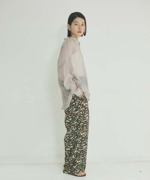 hunch（ハンチ）の「総柄プリント イージーストレートパンツ（その他パンツ・レディース・ブラウン系その他/ネイビー系/グリーン系その他・FREE）」の13枚目の写真