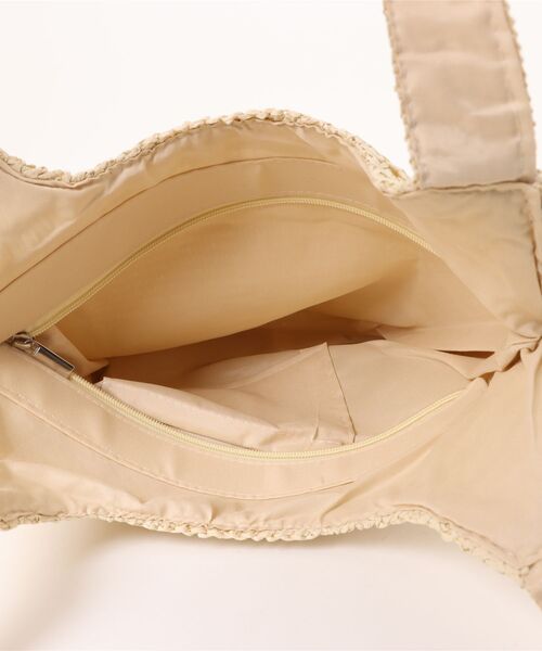 florist（フローリスト）の「【軽量・A4収納可】くったり柔らかカゴ編みトートバッグ（かごバッグ・レディース・アイボリー/ライトブラウン・FREE）」の7枚目の写真