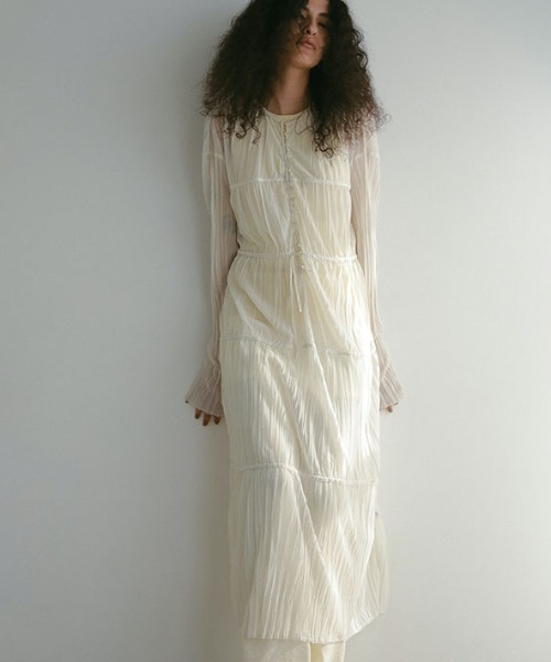 ETRE TOKYO（エトレトウキョウ）の「シアーワッシャーワンピース（ワンピース・レディース・ブラック/ホワイト・FREE）」の2枚目の写真