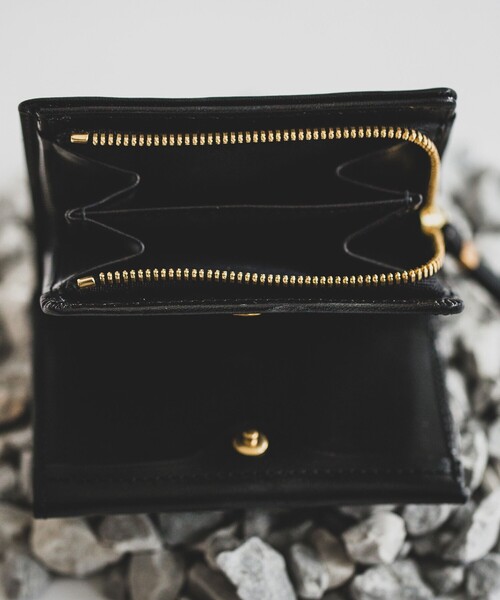 BEAMS（ビームス）の「【別注】HAAL / ZIP WALLET SHORT（財布・メンズ・ブラック・ONE SIZE）」の4枚目の写真