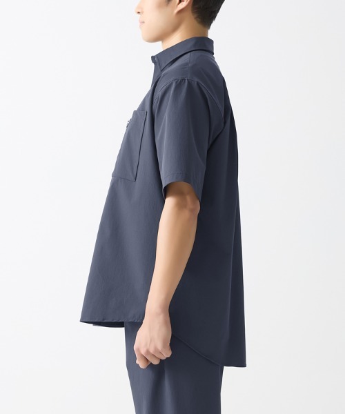 BODY WILD（ボディーワイルド）の「BODY WILD by BEAMS DESIGN ストレッチナイロン 半袖シャツ（シャツ/ブラウス・メンズ・ブラック/ネイビー・MEDIUM/LARGE）」の8枚目の写真