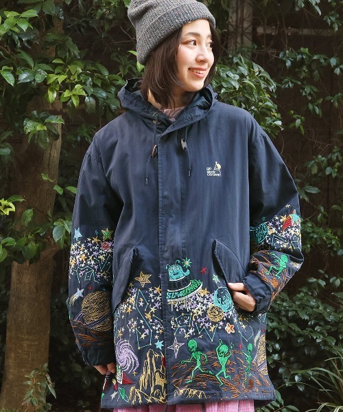 【全品送料無料】 go コットンナイロンパネル刺繍モッズコート【WEB caravan slow アンティーク雑貨